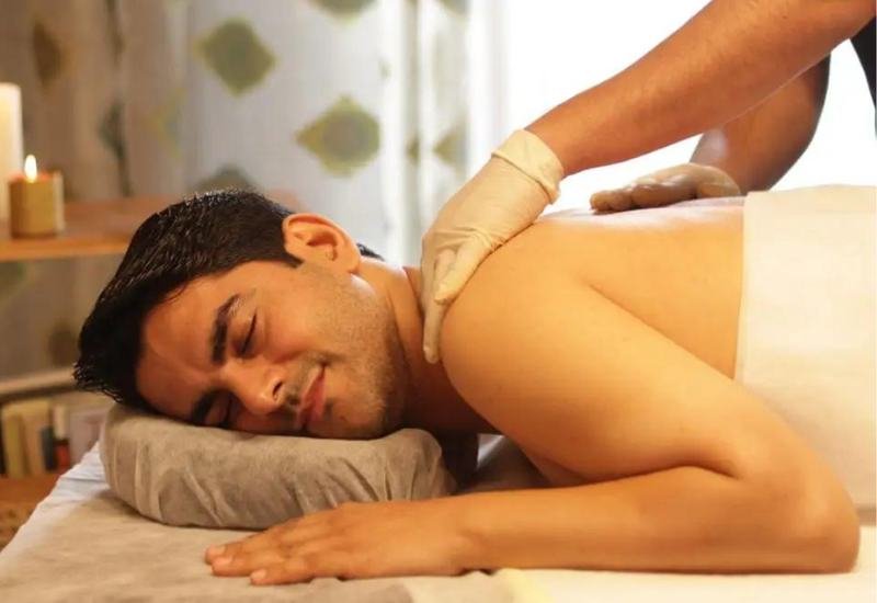Aromatherapy massage with essential oils at V3 Wellness Spa, Kondapur