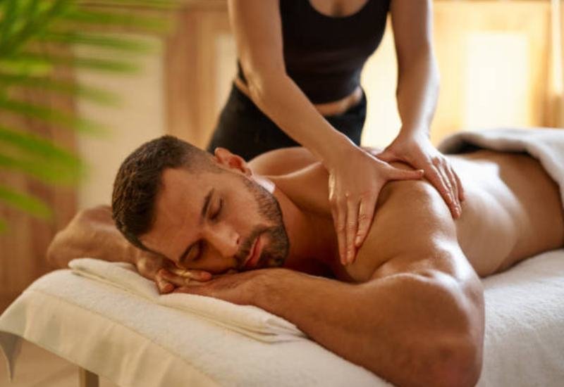 Kerala Ayurvedic oil massage at V3 Wellness Spa, Kondapur